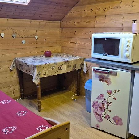 Comme A La Maison, Chambres Au Calme Verrens-Arvey Exteriör bild