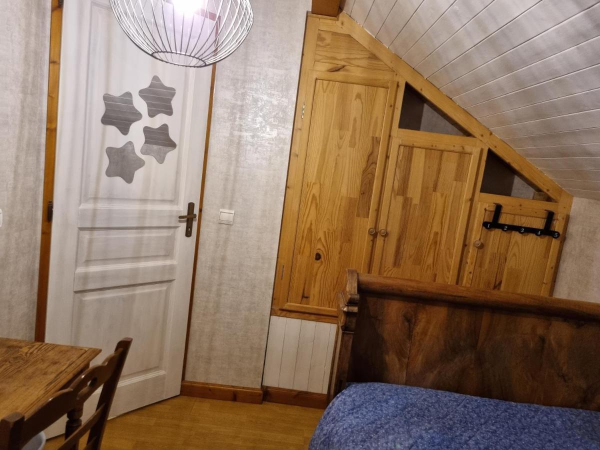 Comme A La Maison, Chambres Au Calme Verrens-Arvey Exteriör bild