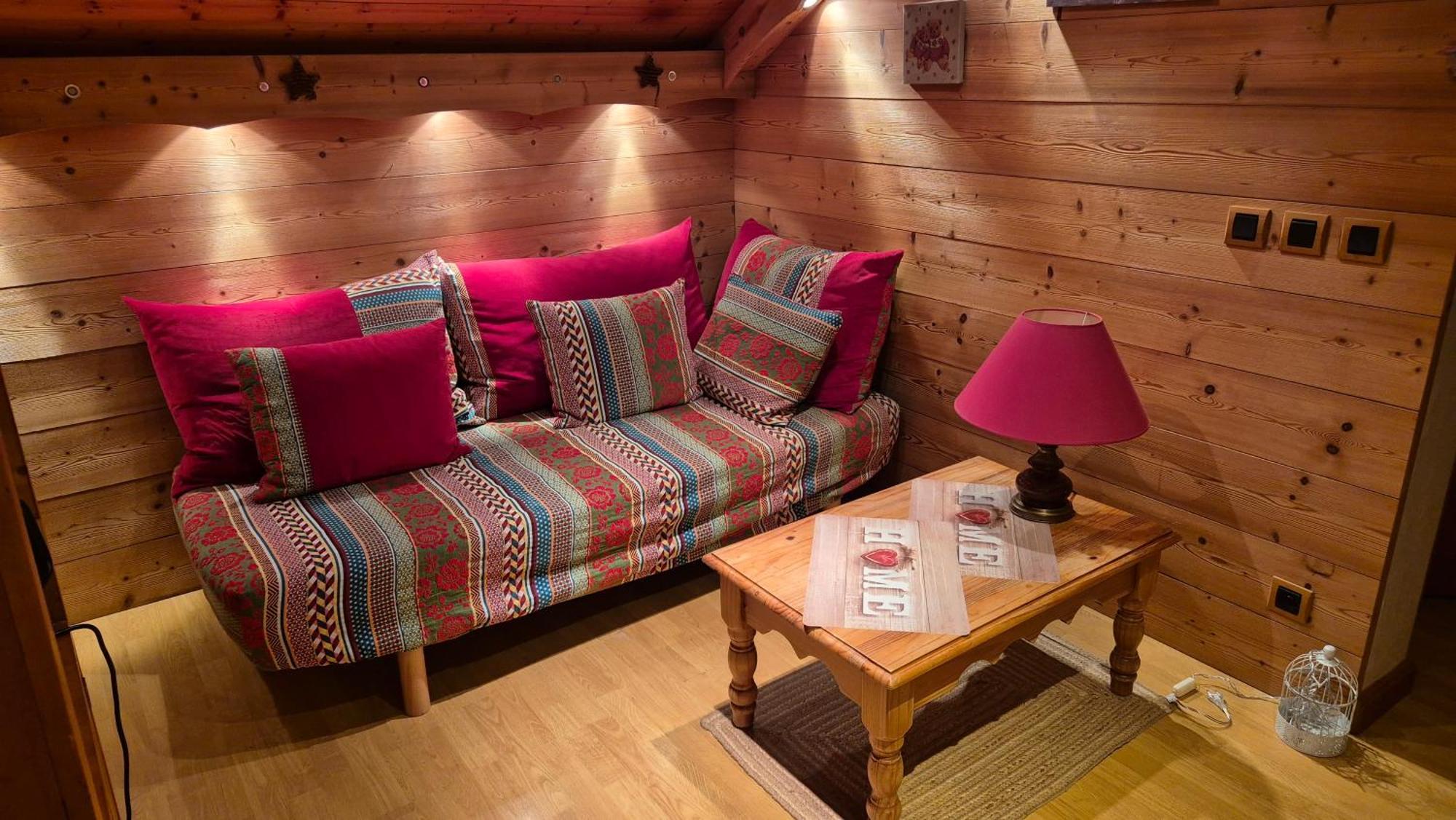 Comme A La Maison, Chambres Au Calme Verrens-Arvey Exteriör bild